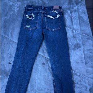 High rise ripped jeans
